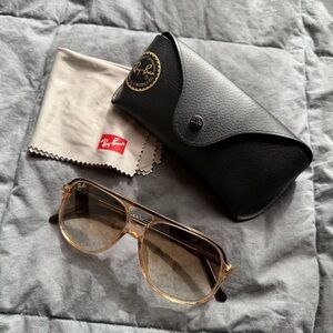 Ray-Ban Bill